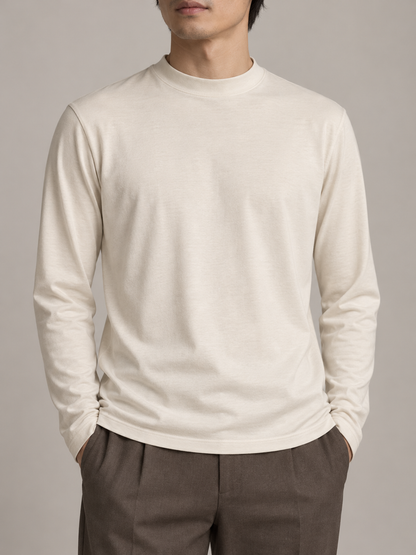 ローモックネック 長袖Tシャツ・ウォームエクリュの着用イメージ